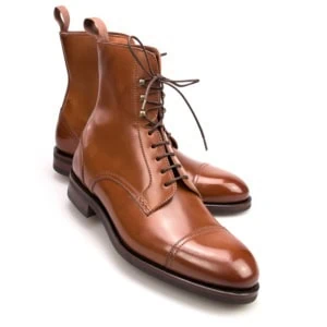 Carmina Dress Boots 80184 en Shell Cordovan Bourbon