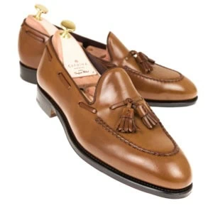 Carmina Tassel Loafer 80481 en Shell Cordovan Bourbon
